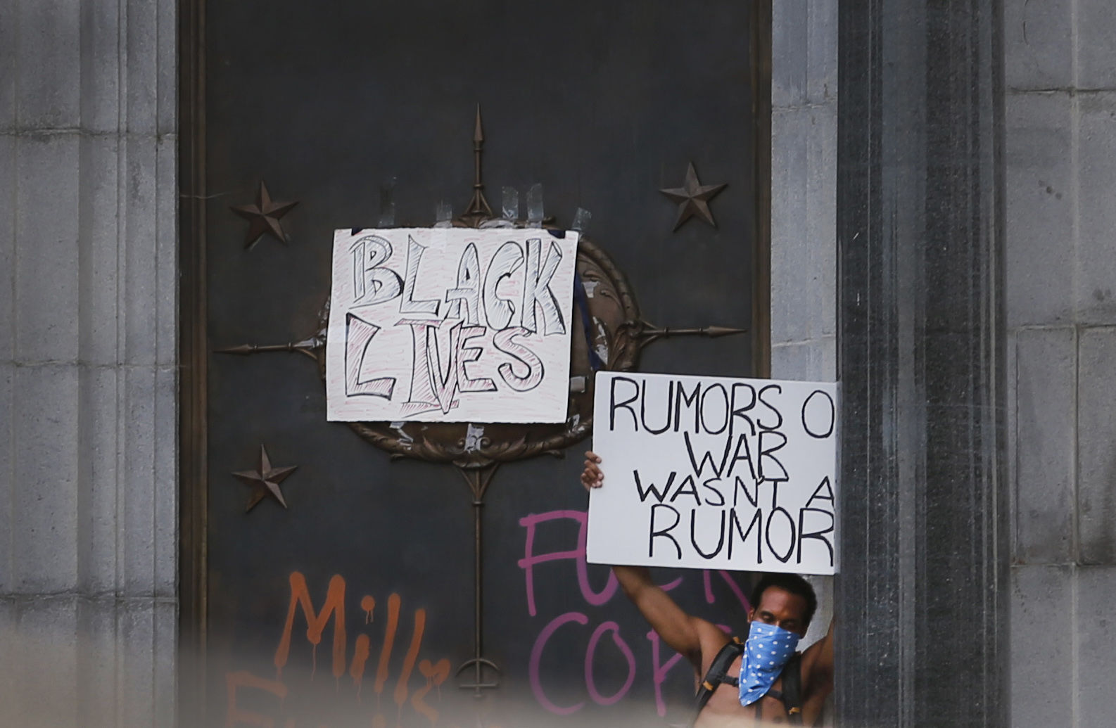 20200604_MET_PROTEST_DH02